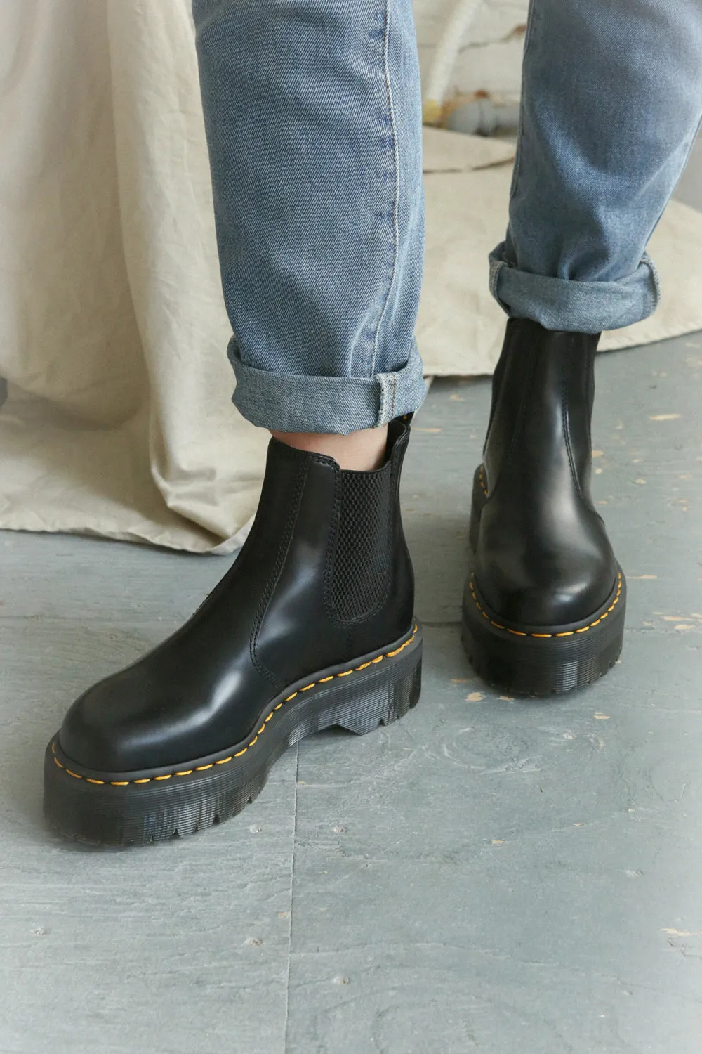 2976 Polished Smooth Platform Chelsea Boots