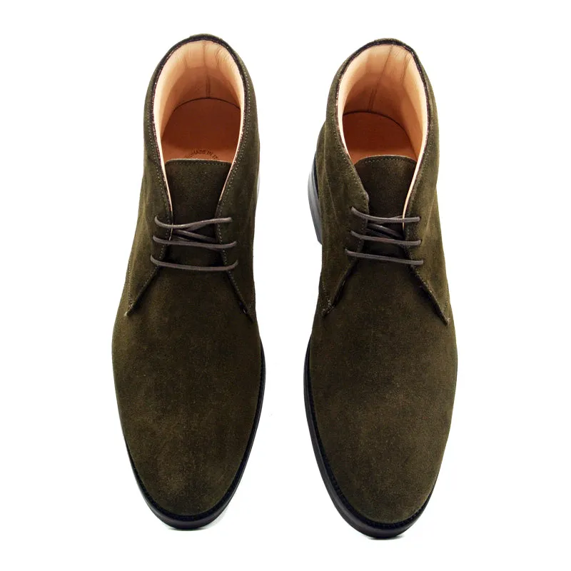 46-592-OLV MARCO Suede Calfskin Chukka Boot, Olive