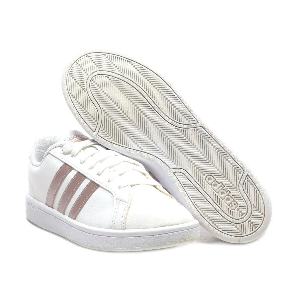 Adidas Cloud Foam Low-Top Sneakers Leather White Colour For Women