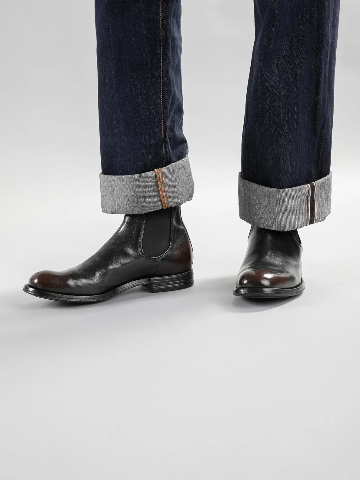 BALANCE 008 - Black Leather Chelsea Boots