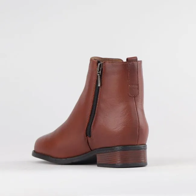 Chelsea Ankle Boots in Chestnut - 12603