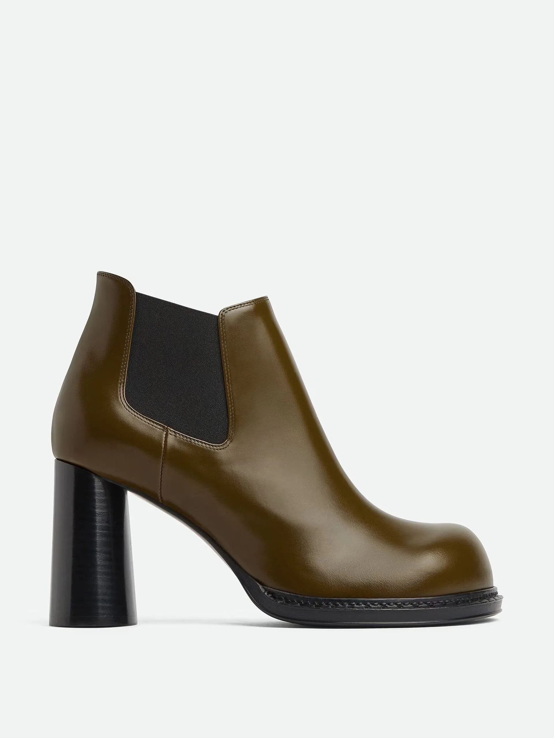 Cliff Chelsea ankle boots