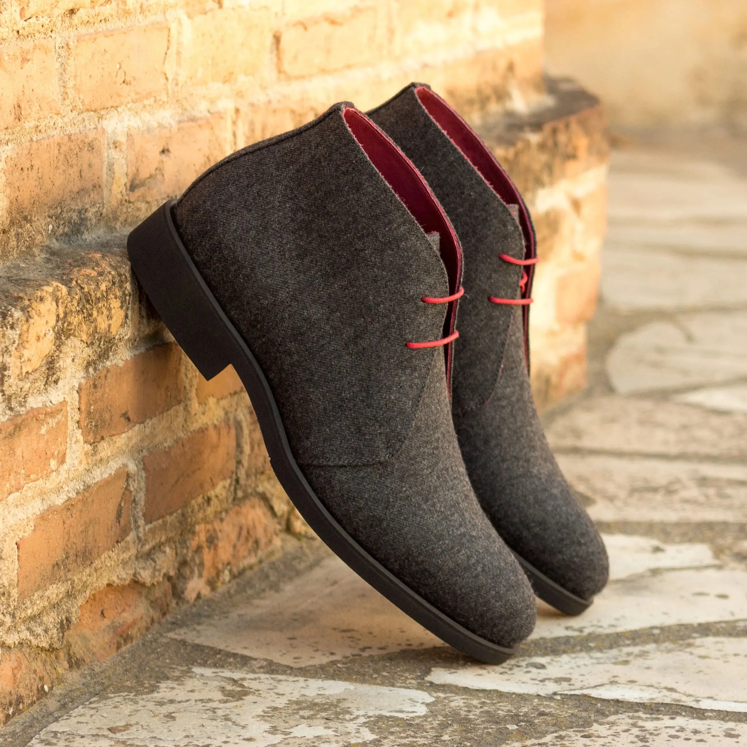 DapperFam Vivace in Dark Grey Men's Flannel Chukka