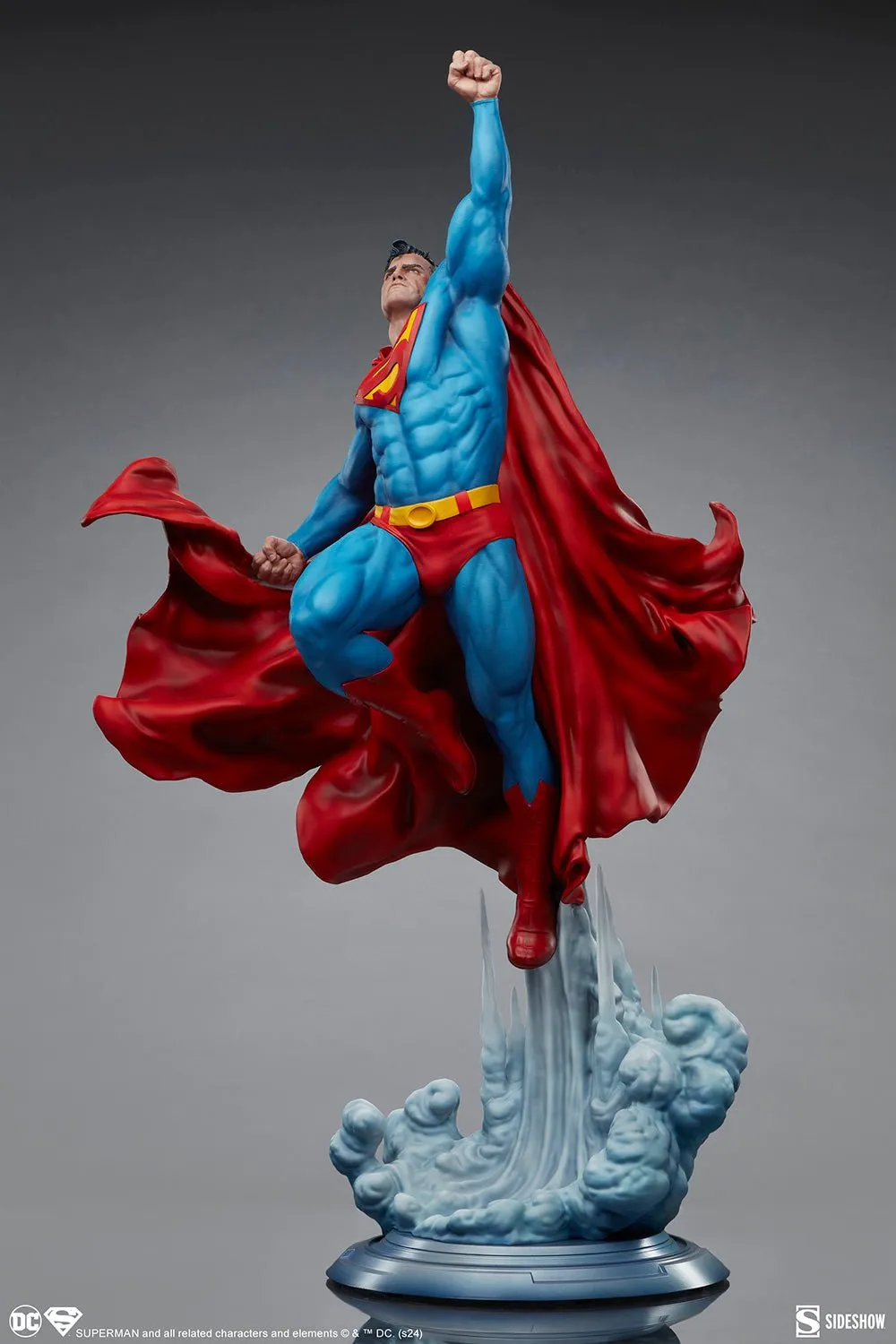 PRE-ORDER: Sidehsow Collectibles DC Comics Superman Premium Format Figure