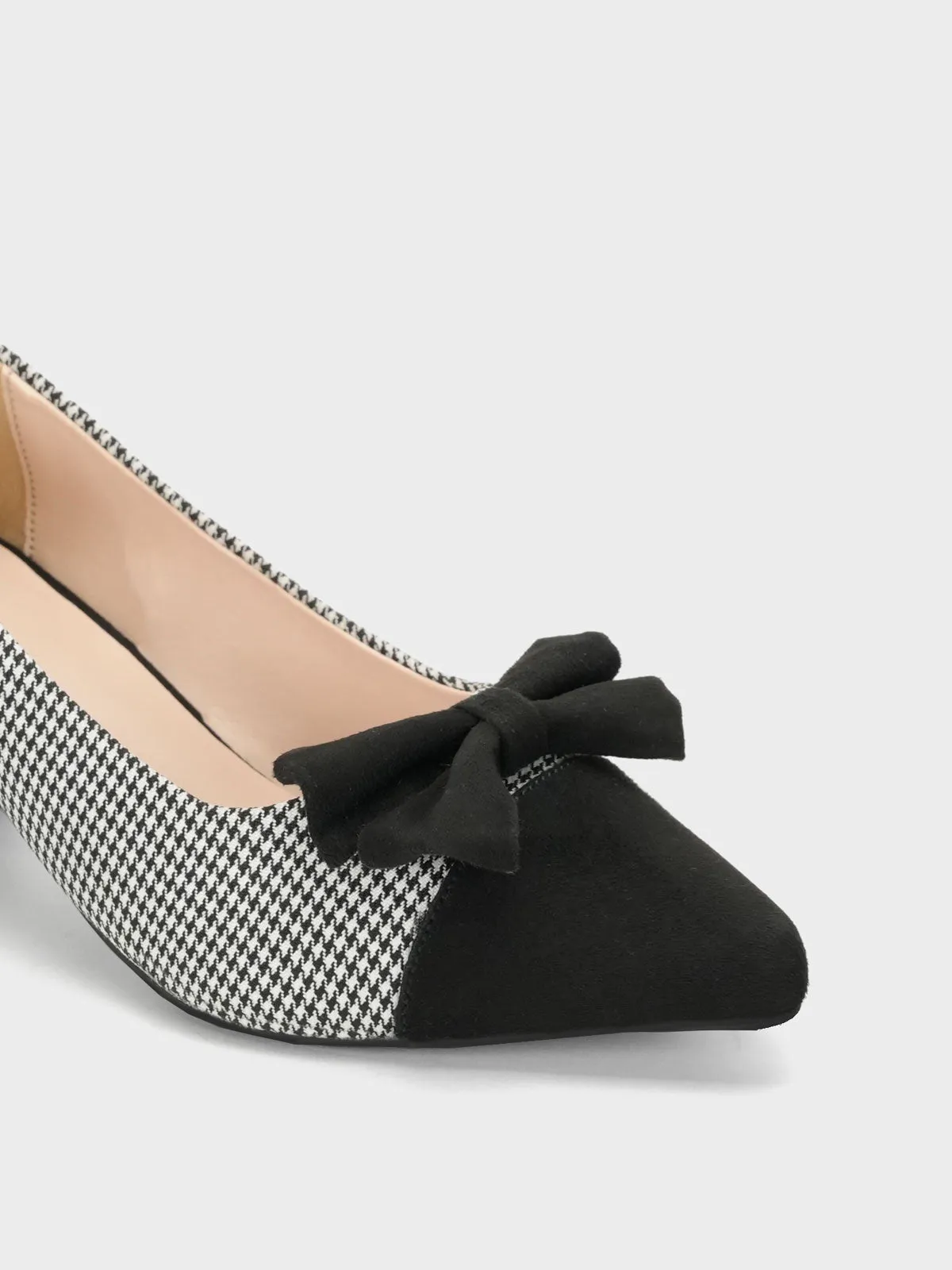 Womens "AVIOR" Pointed Casual Comfy Courts